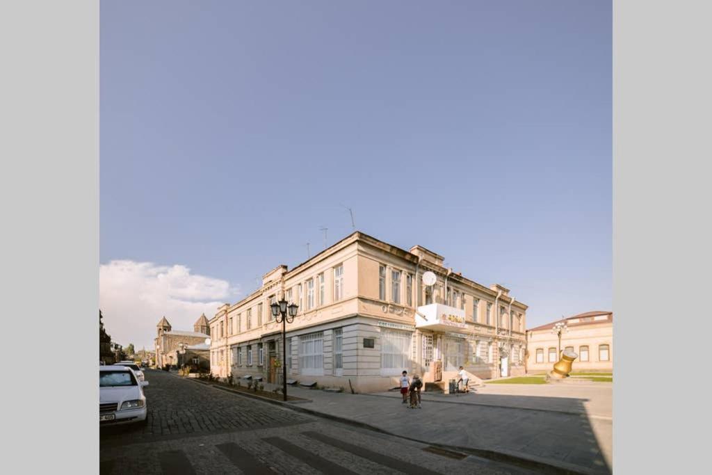 New Central Apartment In Gümrü Dış mekan fotoğraf
